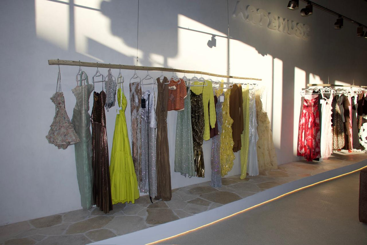Book a Rental Try-On
